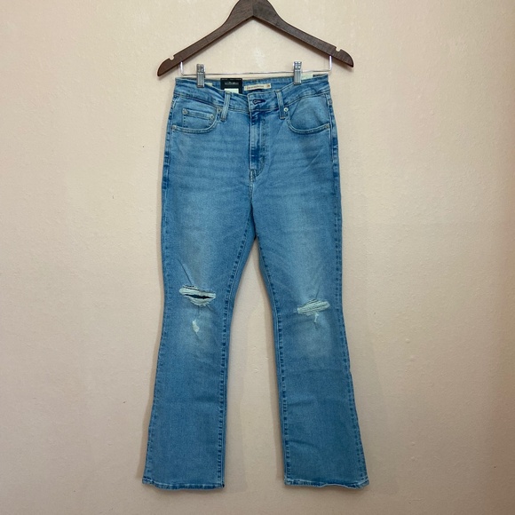 LEVI’S PREMIUM 725 HIGH RISE BOOTCUT WOMEN'S JEANS - Picture 4 of 11